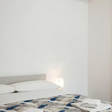 Apartment Residenza Adriatica - *